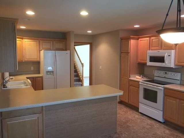 641 Bear Claw Way - Photo 2 of 10