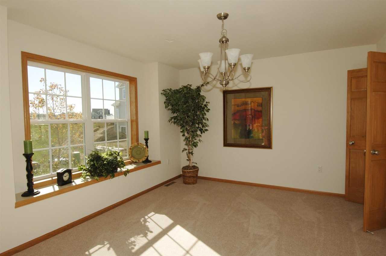 641 Bear Claw Way - Photo 6 of 10