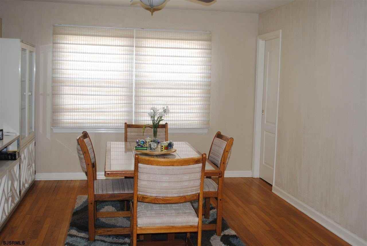 110 North Gladstone Avenue - Photo 6 of 24