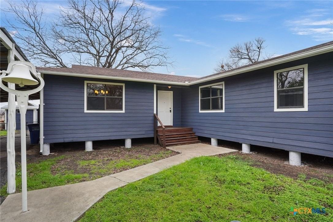 358 Lake Placid Dr - Photo 5 of 37