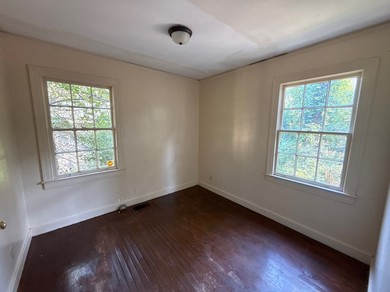 112 Robinhood Road #1 - Photo 2 of 15