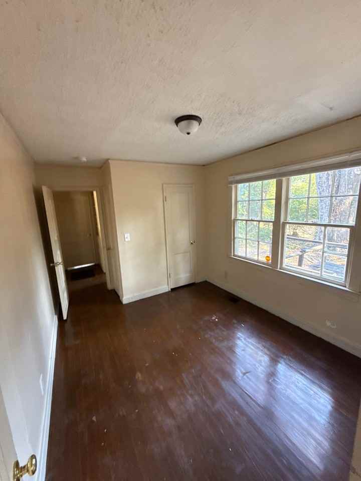 112 Robinhood Road #1 - Photo 5 of 15