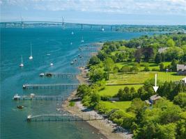 featured image of 376 E Shore Rd