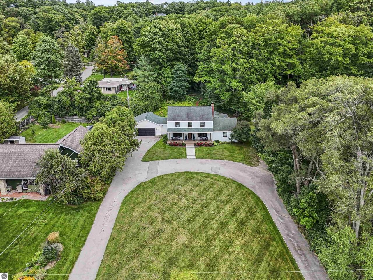 7320 Peninsula Drive - Photo 2 of 50