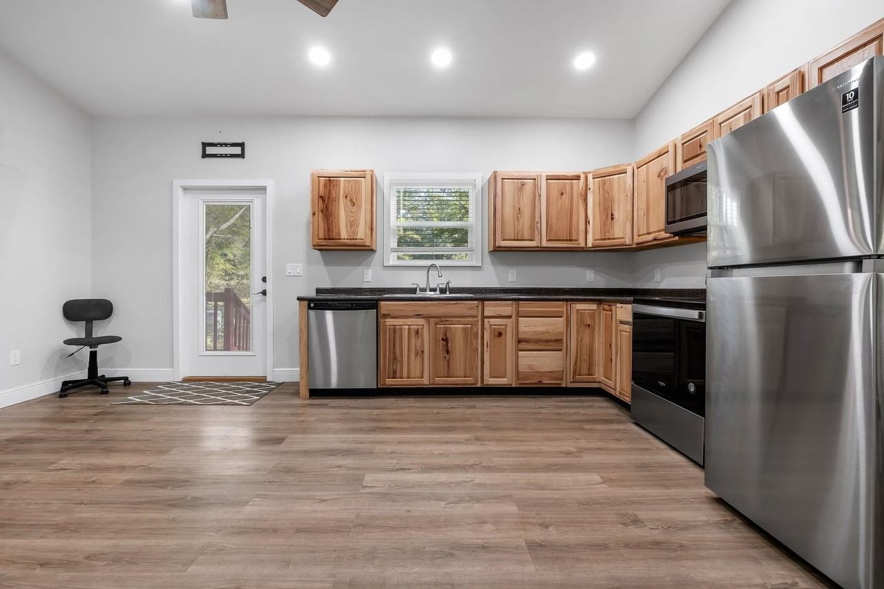 70 Fonigan Rd - Photo 3 of 16