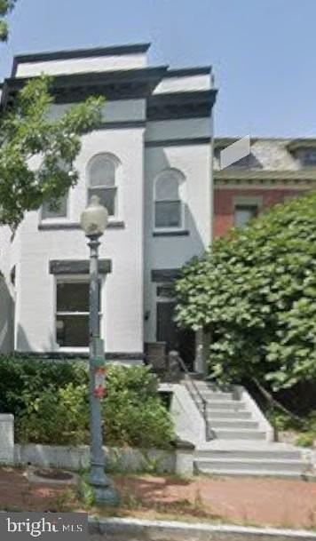 1852 3rd Street Northwest #C - Photo 2 of 50