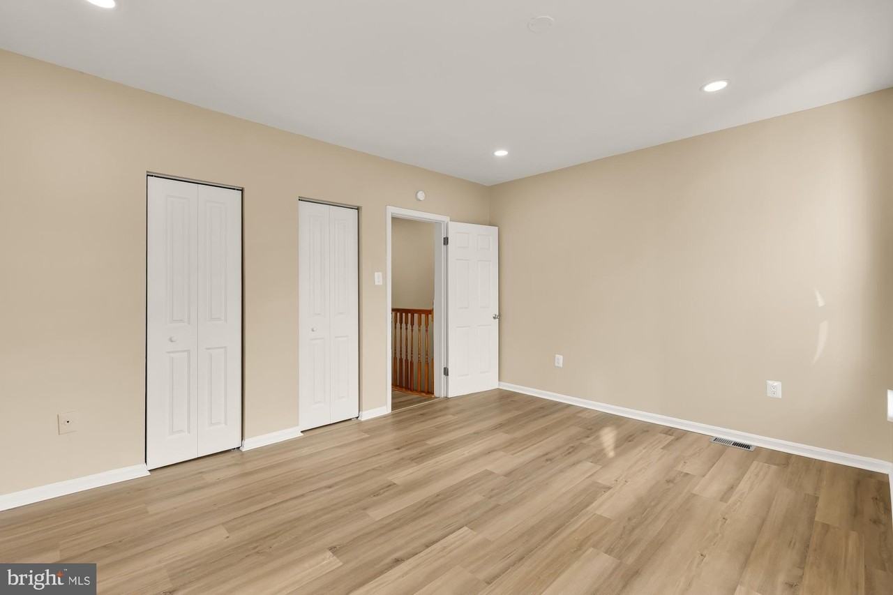 1033 5th Street Northeast #A - Photo 7 of 27