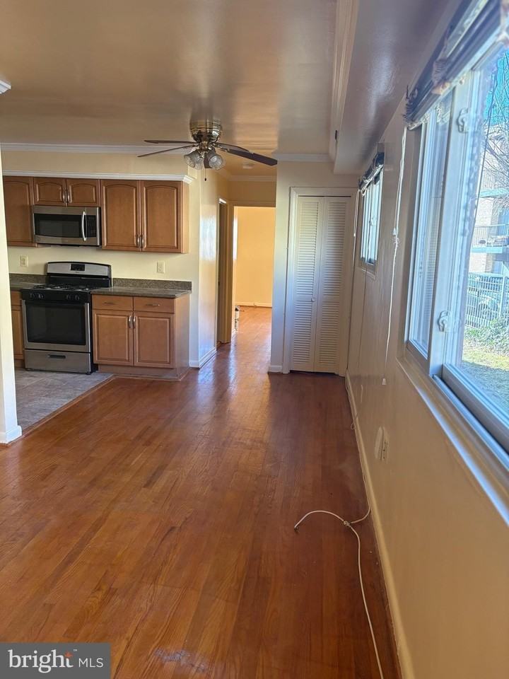 7044 Eastern Ave Nw - Photo 6 of 18