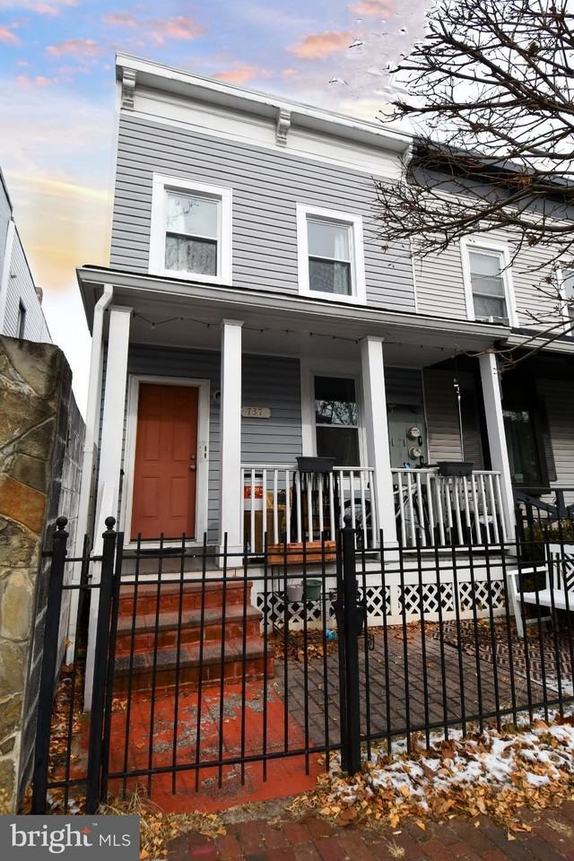 737 Morton Street Northwest #2 - Photo 2 of 31