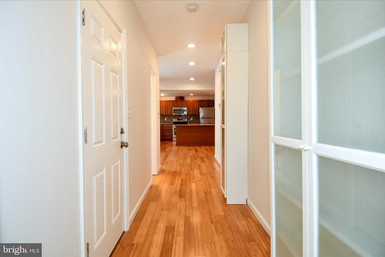 737 Morton Street Northwest #2 - Photo 4 of 31