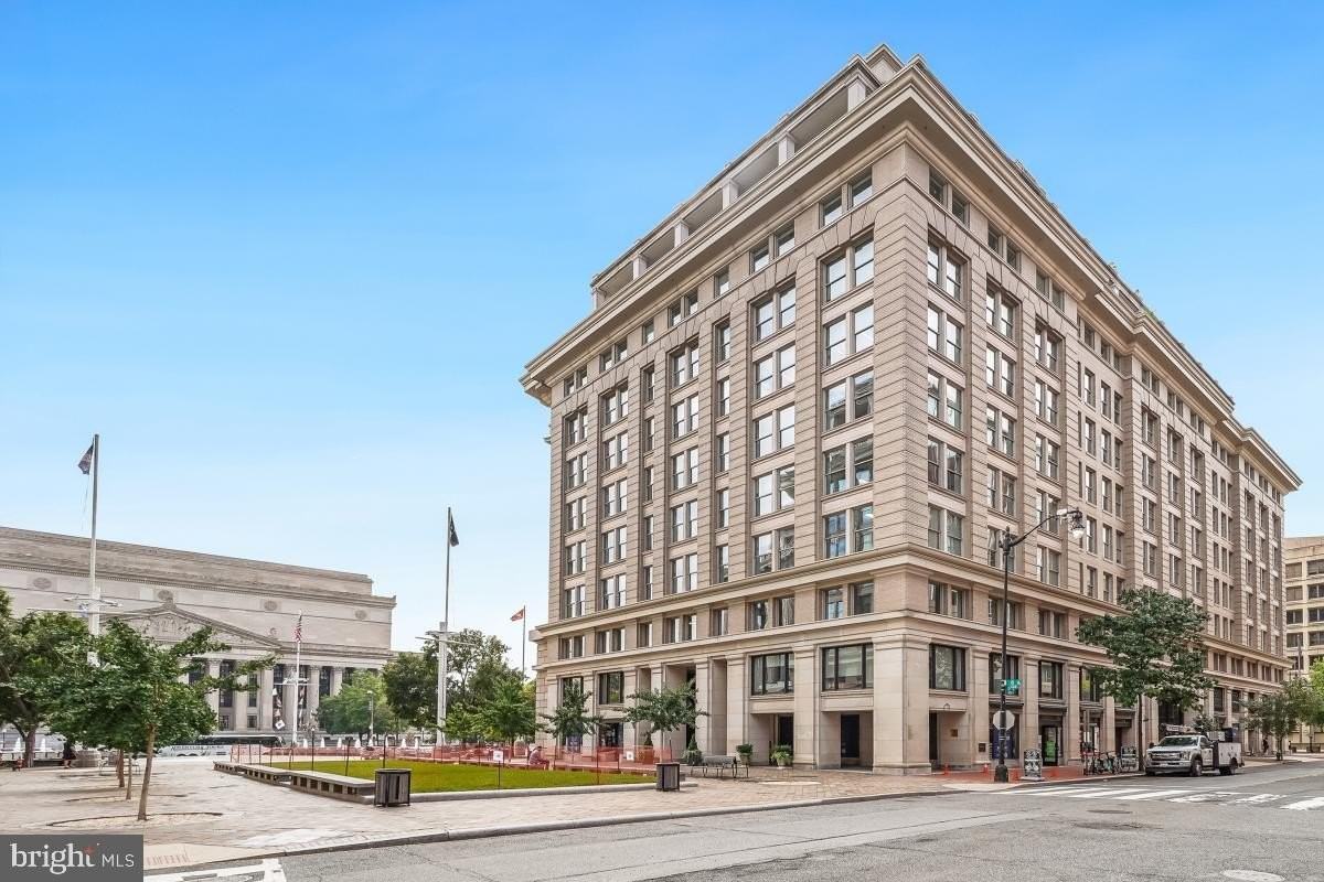 801 Pennsylvania Avenue Northwest #PH06 - Photo 3 of 38