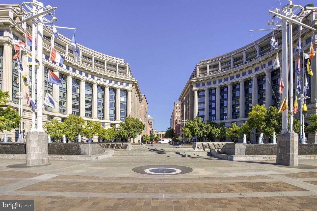 801 Pennsylvania Avenue Northwest #PH06 - Photo 4 of 38