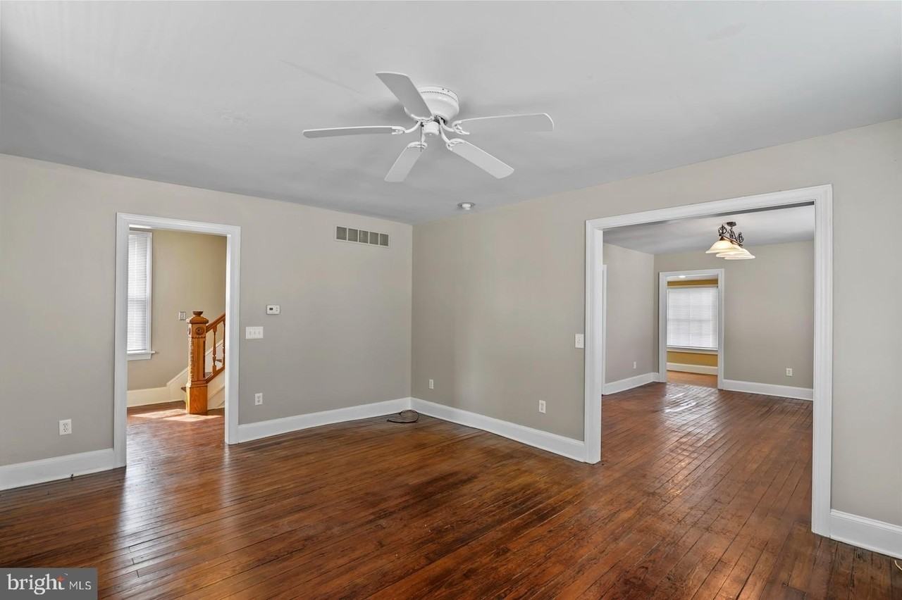 107 West High Street - Photo 7 of 12