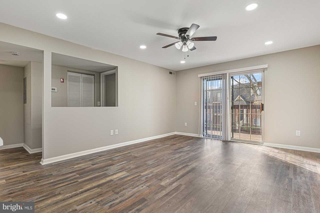 102 Caroline Place #203 - Photo 2 of 12