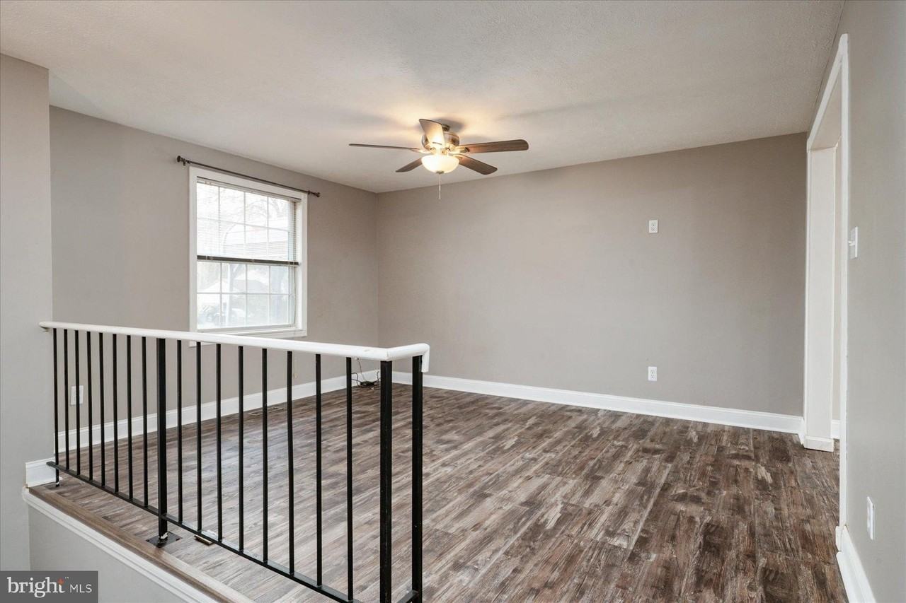 346 Dublin Drive - Photo 3 of 34