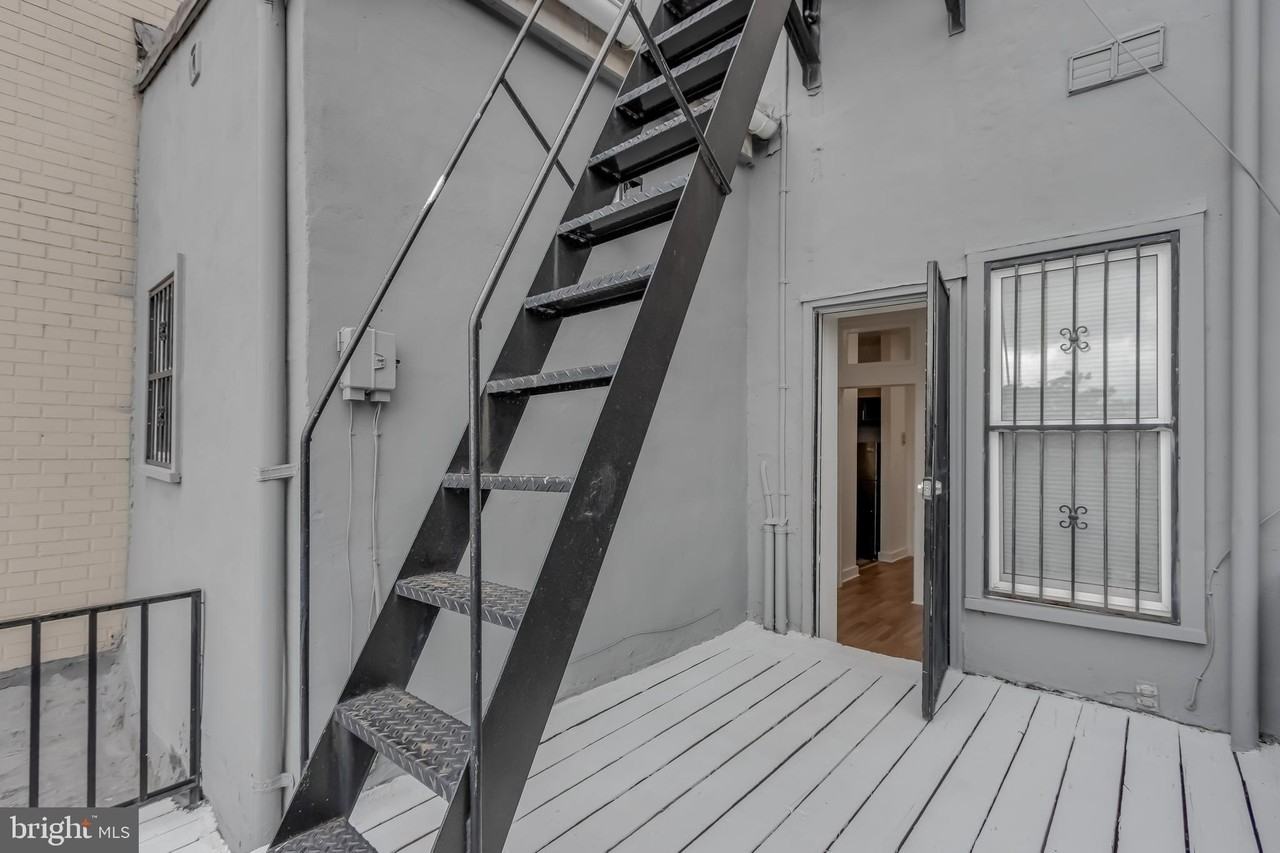 1113 North Calvert Street #B - Photo 5 of 6