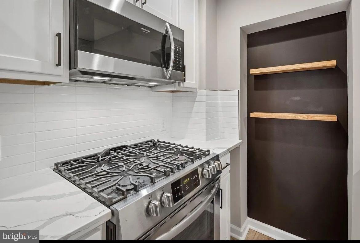 109 Bloomsberry St - Photo 6 of 20