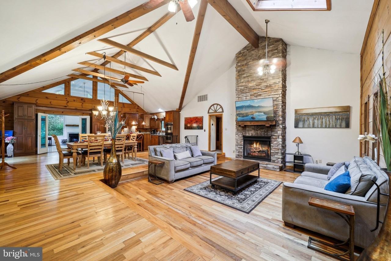 8535 Acoustic Lane - Photo 5 of 50