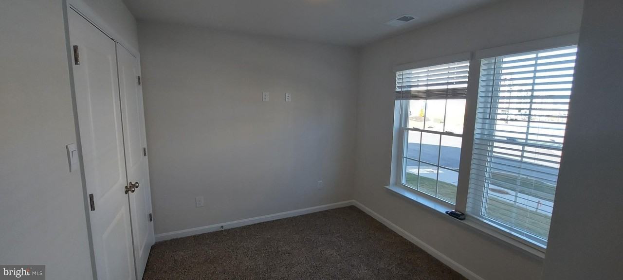 1928 Fauna Drive - Photo 3 of 39