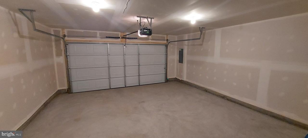 1928 Fauna Drive - Photo 6 of 39