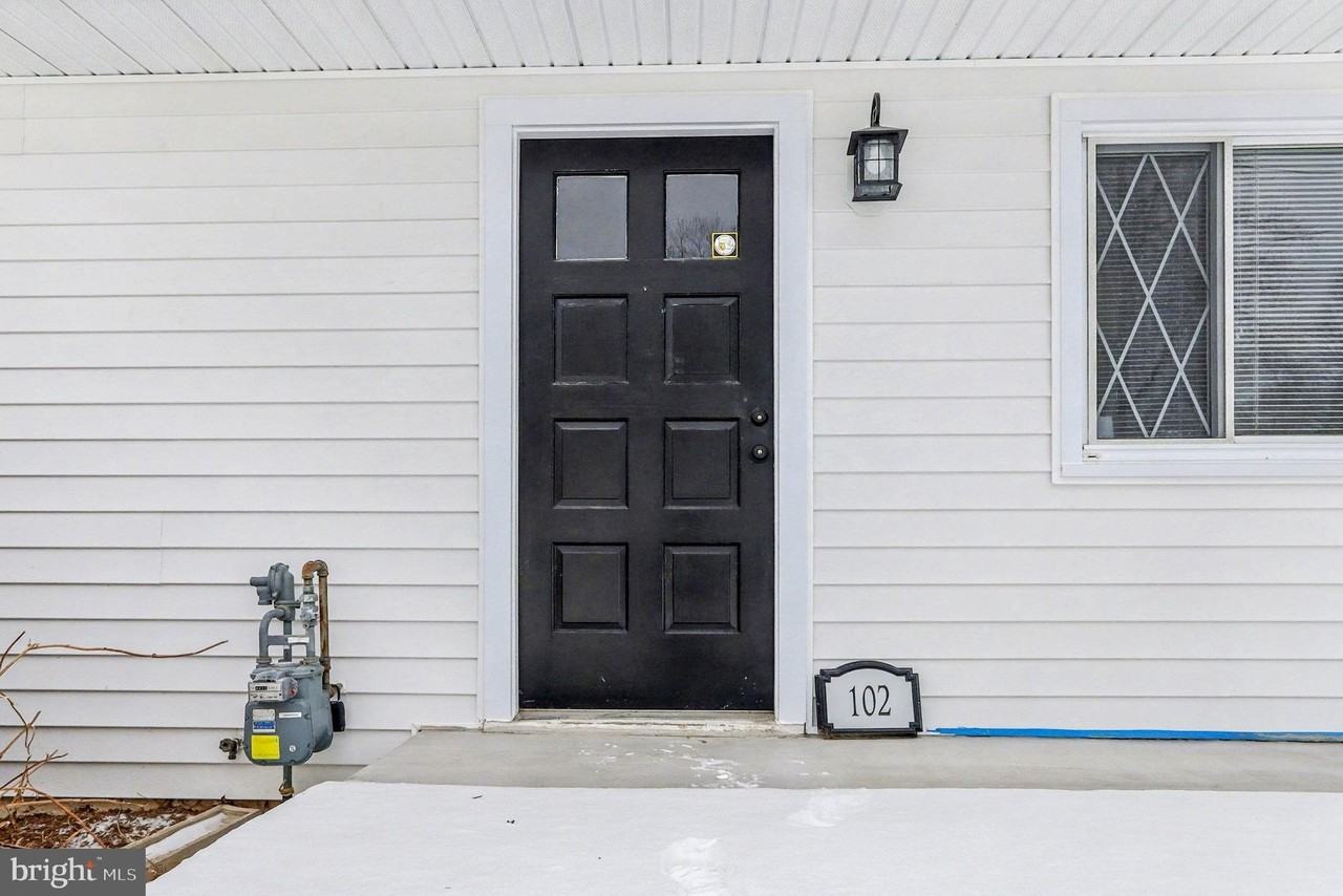 102 South Atwood Road - Photo 4 of 30