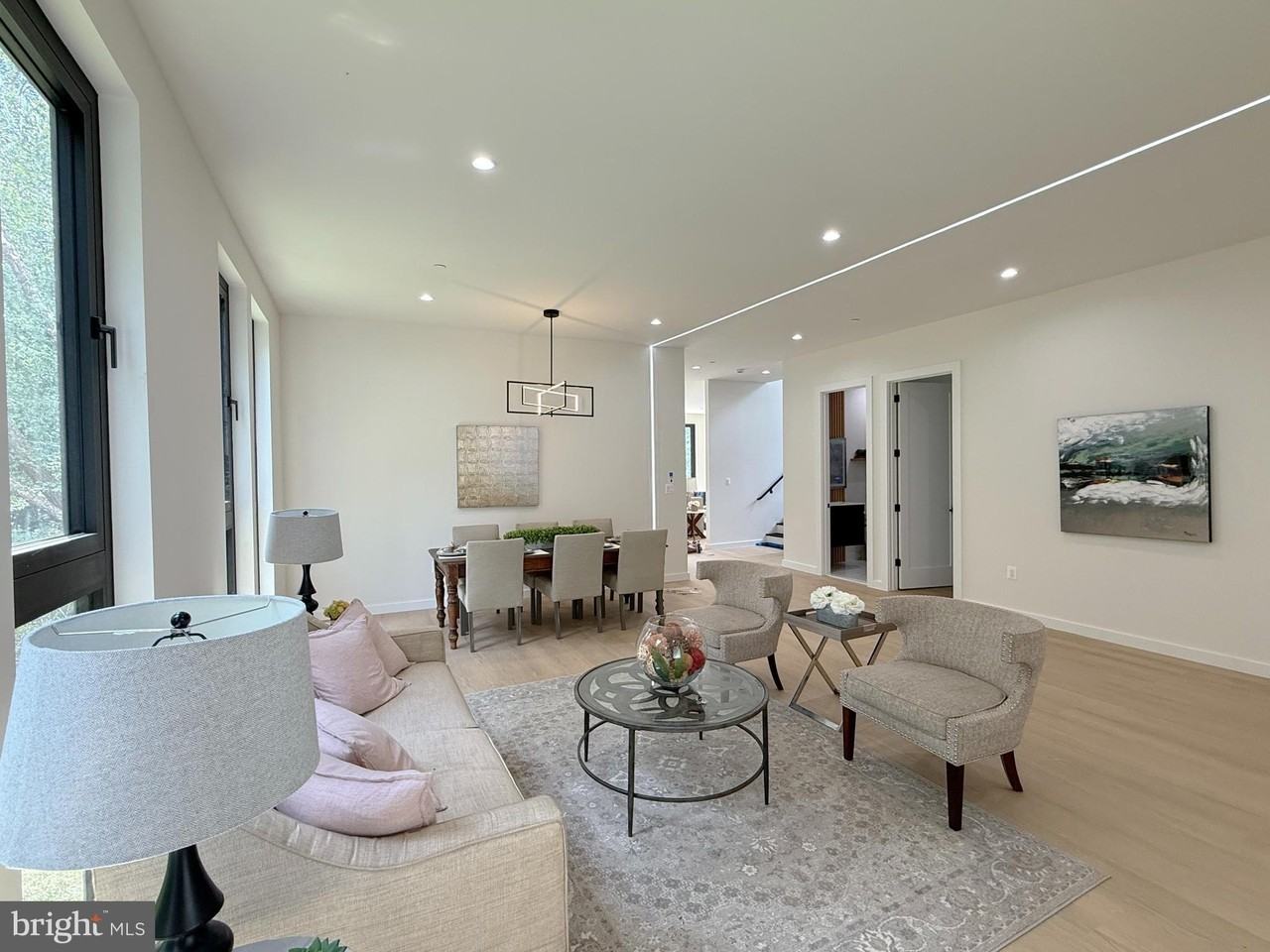 8908 Mohawk Lane - Photo 6 of 46