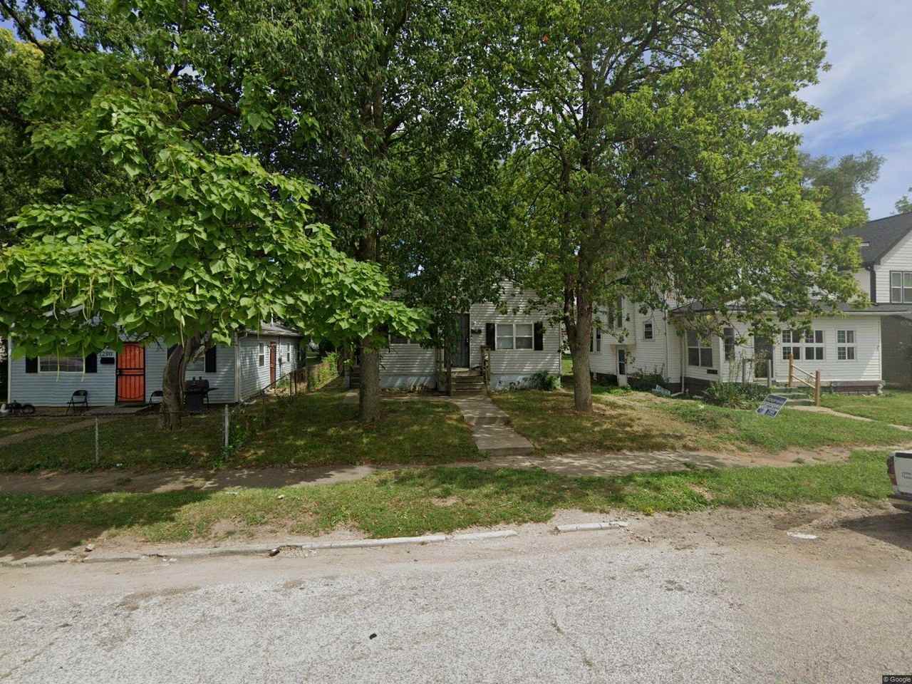 1228 West 18th Street #1 - Photo 4 of 4