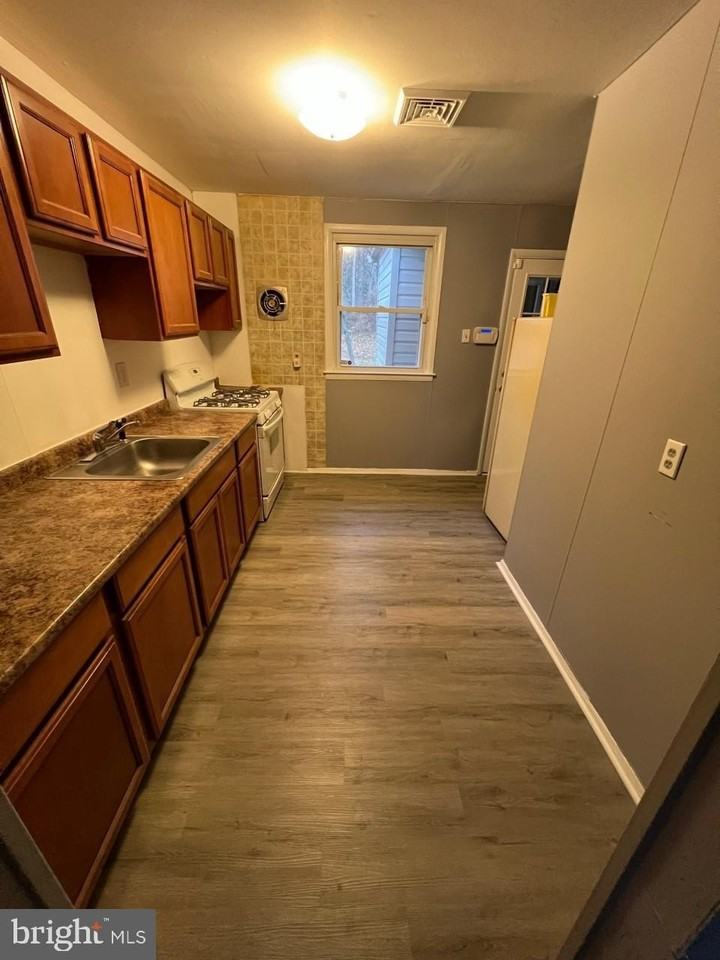 116 Lemmon Avenue - Photo 2 of 9