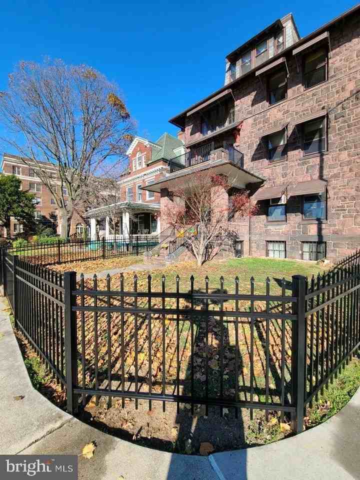 901 N Front St Apt 4r #4R - Photo 2 of 12