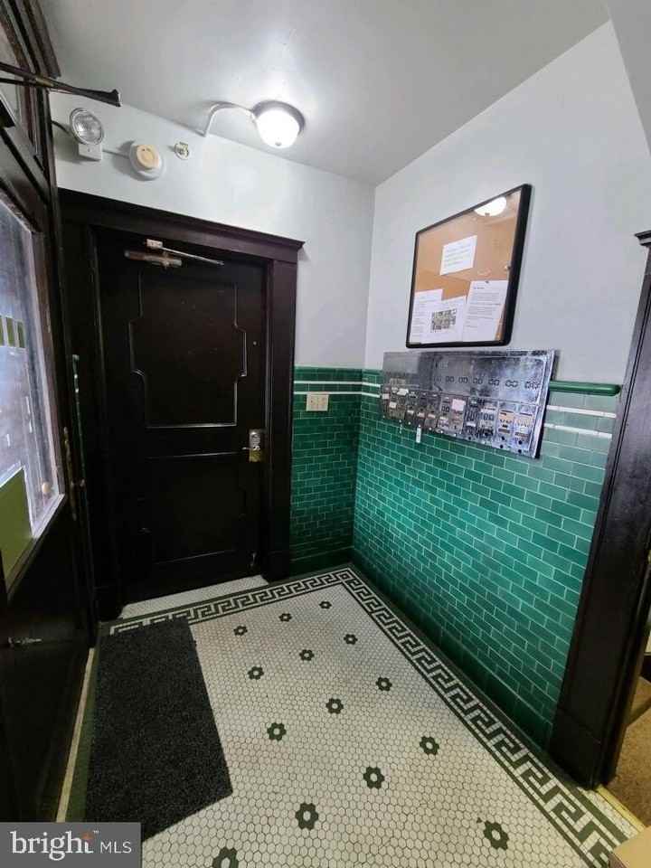 901 N Front St Apt 4r #4R - Photo 7 of 12