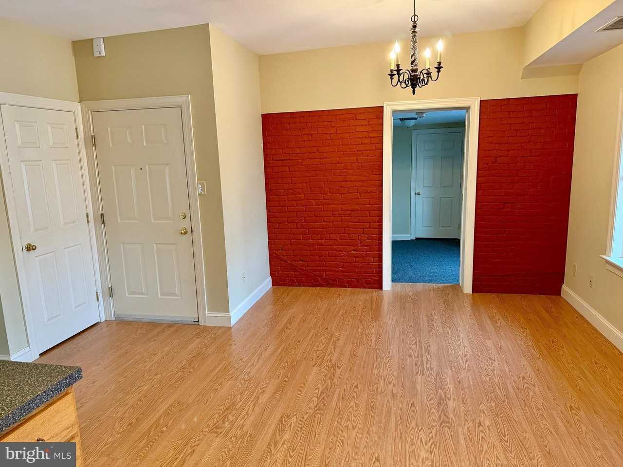 101 King Street #6 - Photo 7 of 12