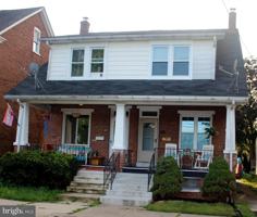 featured image of 409 North York Street