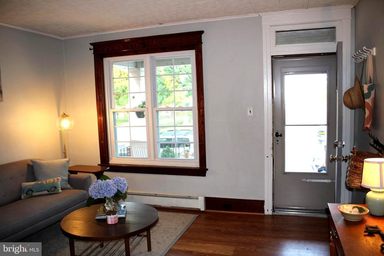 409 North York Street - Photo 3 of 50