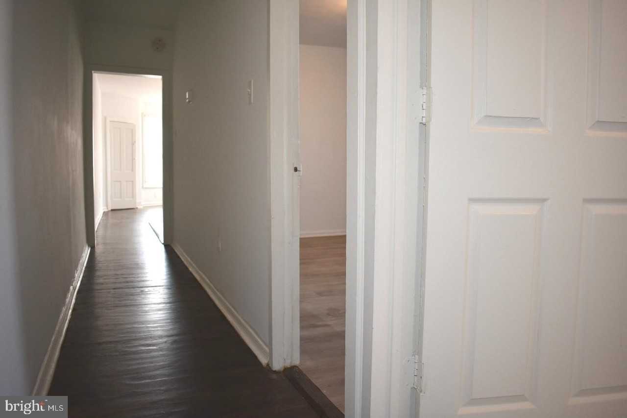 6031 6031 MARKET Street unit: Front - Photo 2 of 10