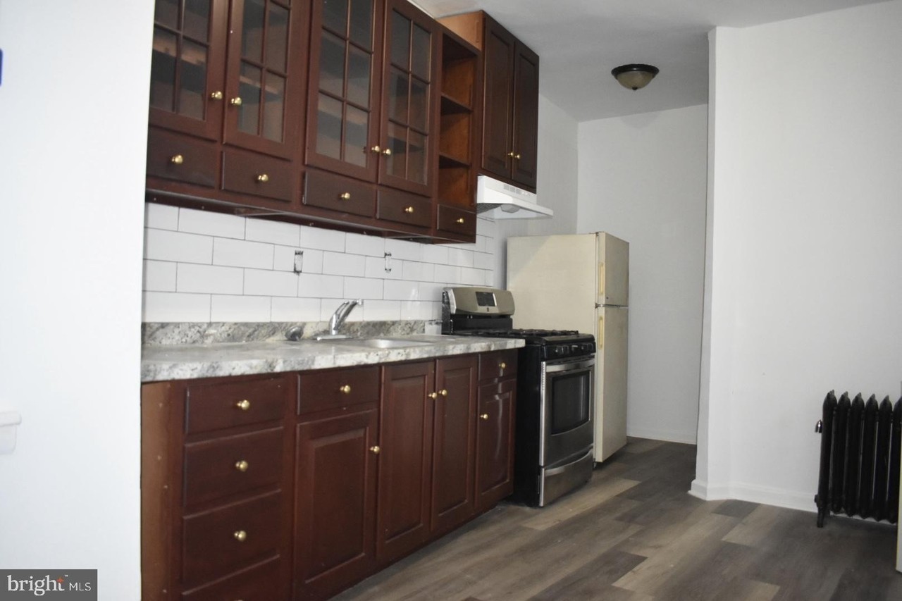 10 S 62nd St - Photo 6 of 15