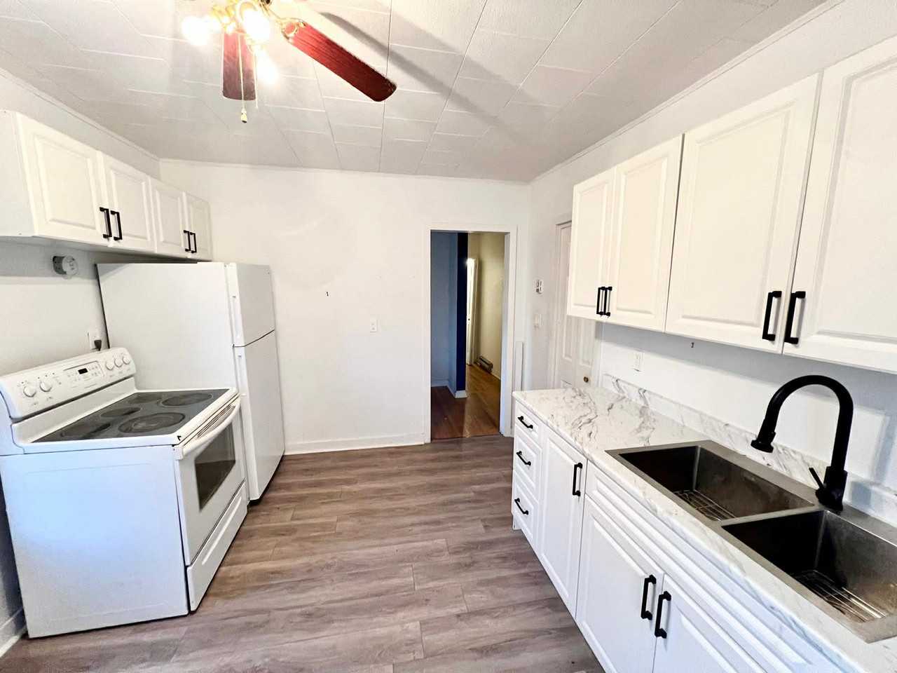 24 Murray St #1 - Photo 2 of 16