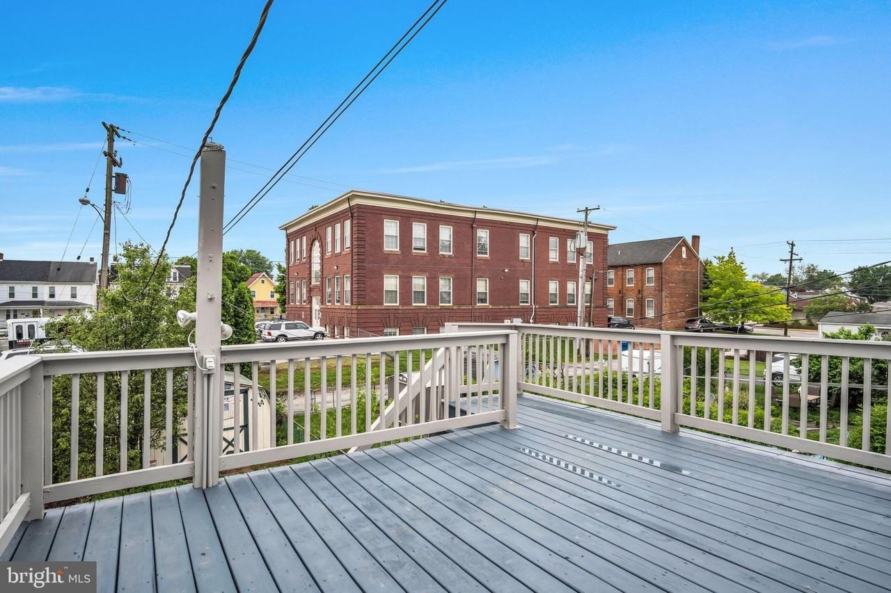 1426 W FILBERT Street unit: 2 #2 - Photo 5 of 17