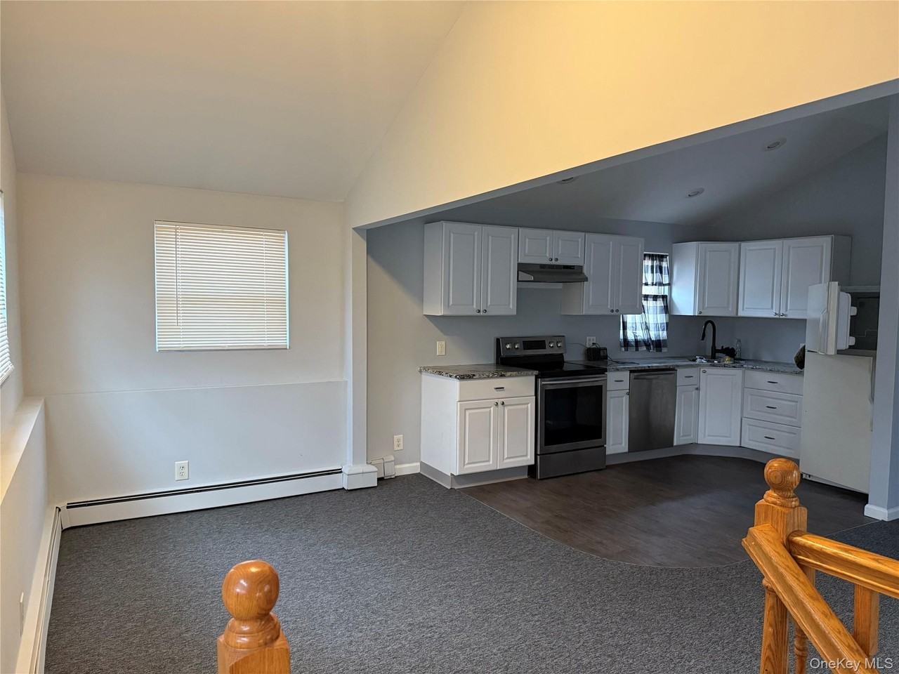 148 Cypress Dr - Photo 3 of 6