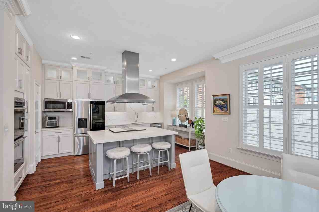 705 Lyles Lane - Photo 6 of 50