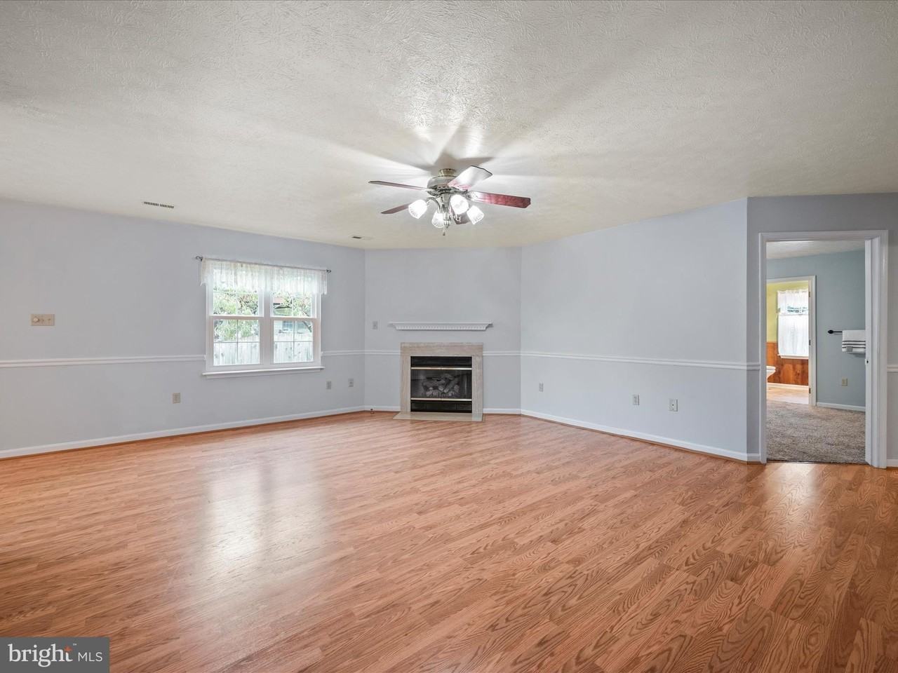 112 Jefferson Court - Photo 6 of 40