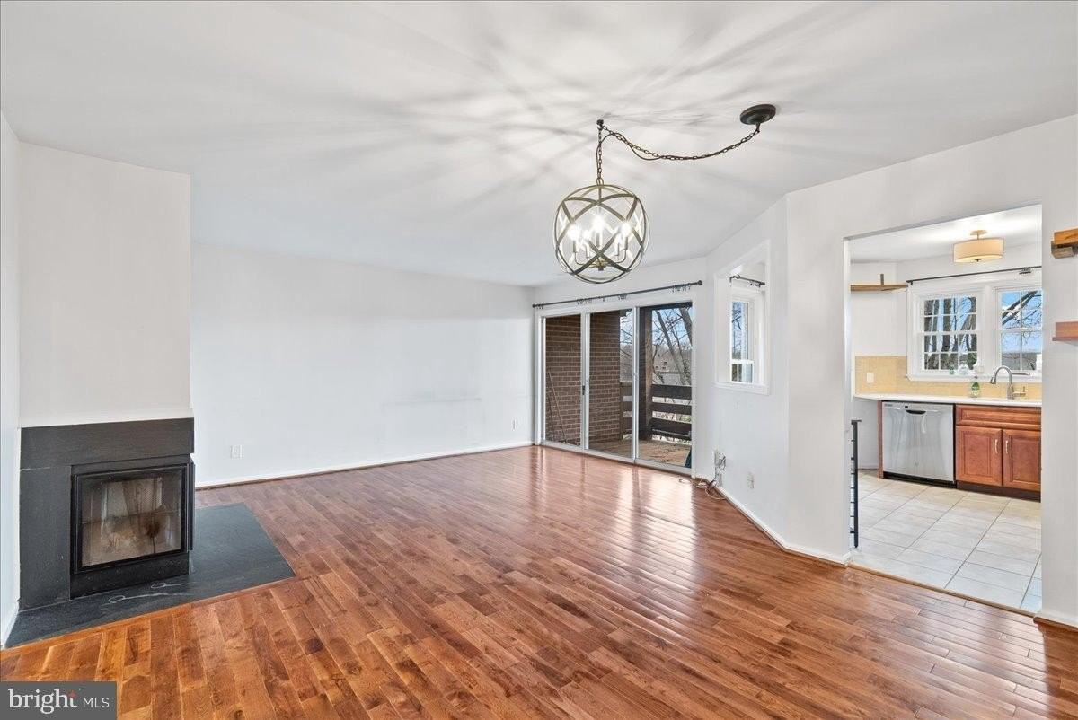 11146 Beaver Trail Ct - Photo 2 of 17