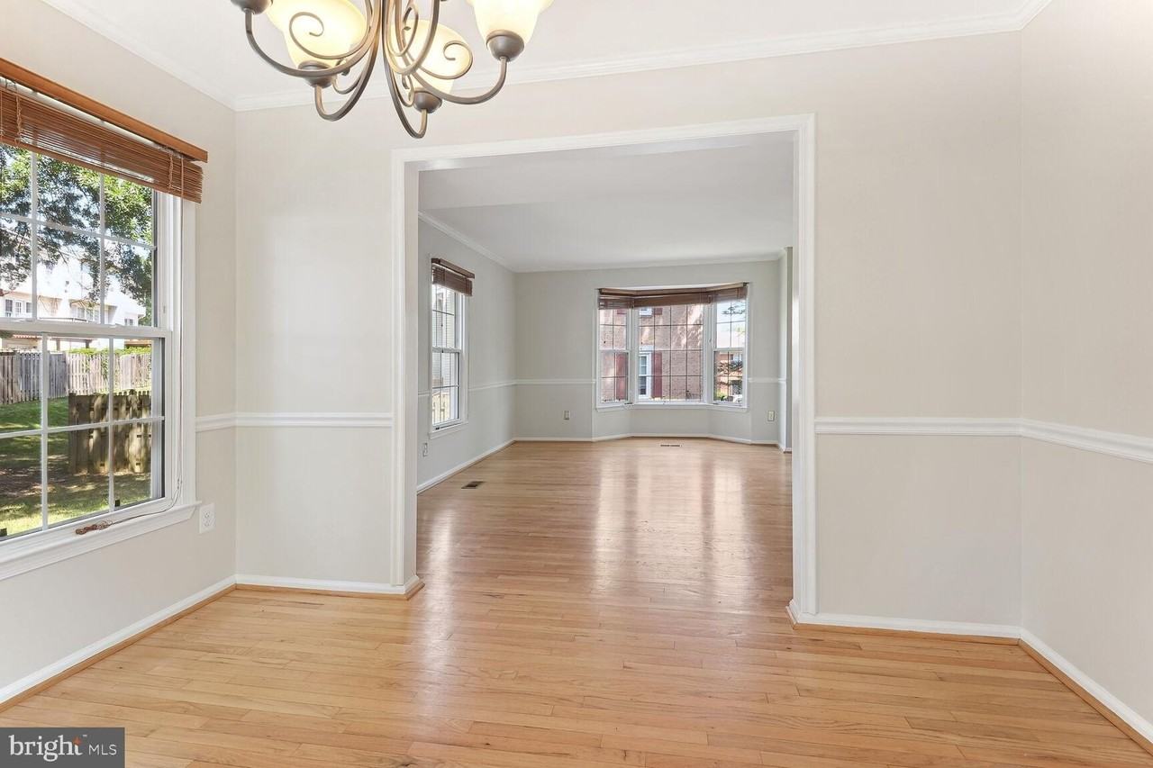 2772 Knollside Lane - Photo 6 of 26