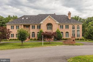 featured image of 914 Helga Place