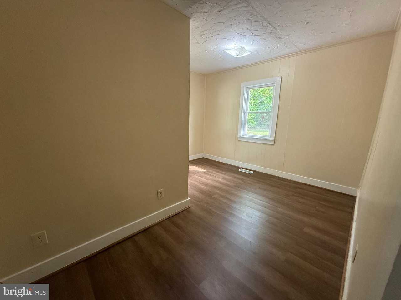 6565 South Spotswood Trail - Photo 6 of 18