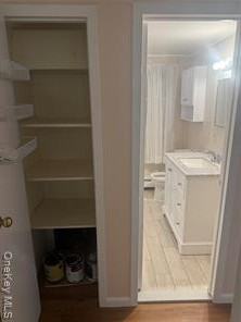 5 Gibbs Road - Photo 5 of 10