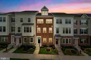 featured image of 705 Sawback Square