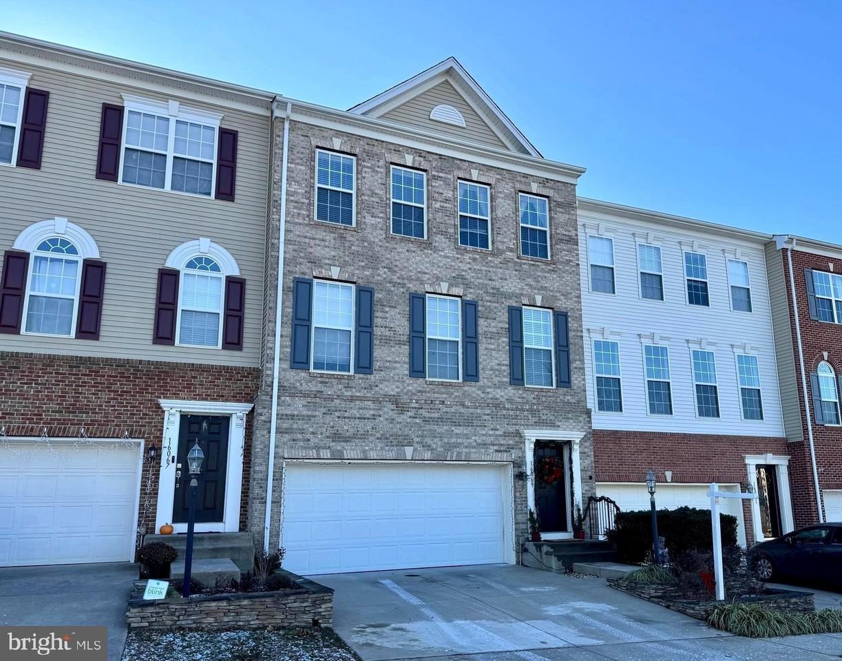 16069 Pitner Street - Photo 2 of 42