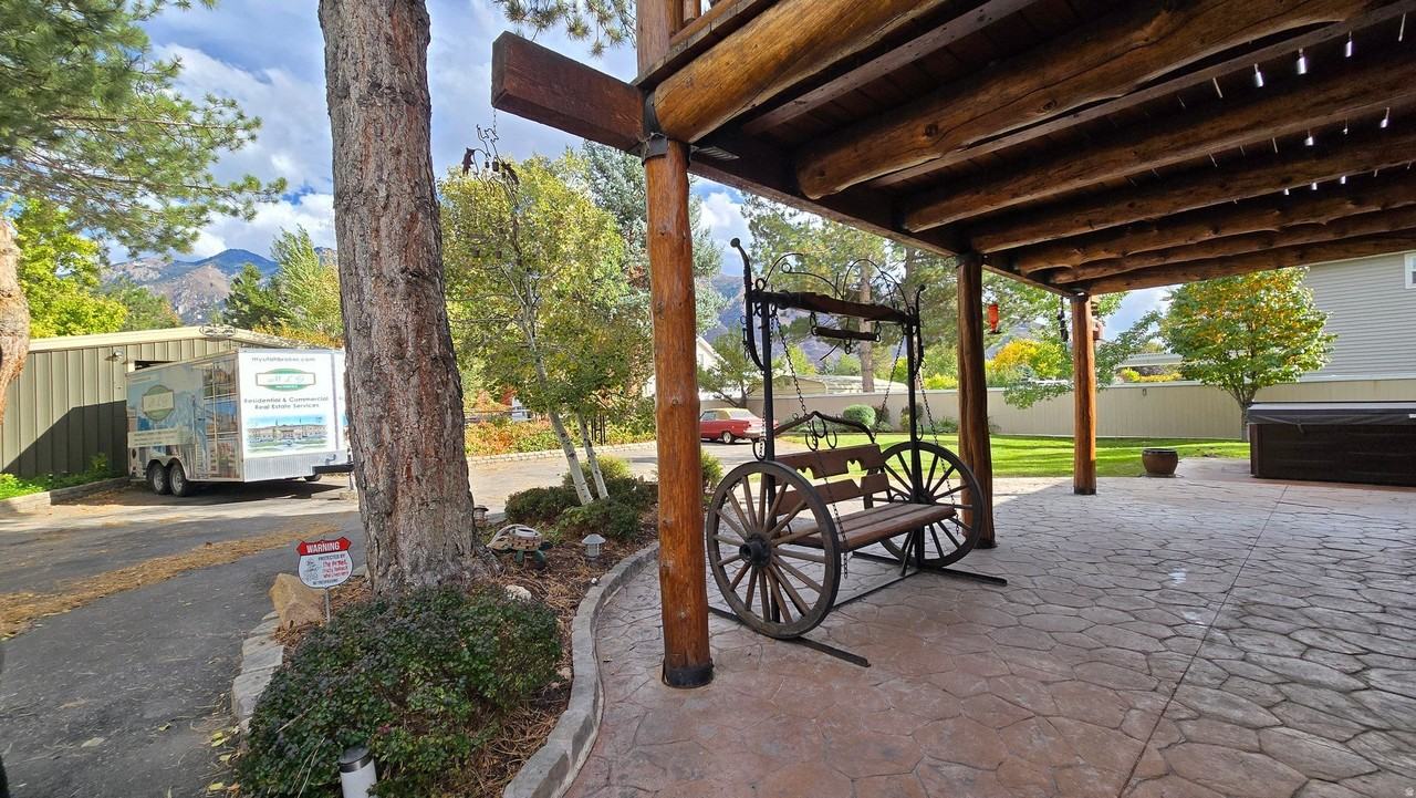 11077 South Susan Drive - Photo 5 of 20