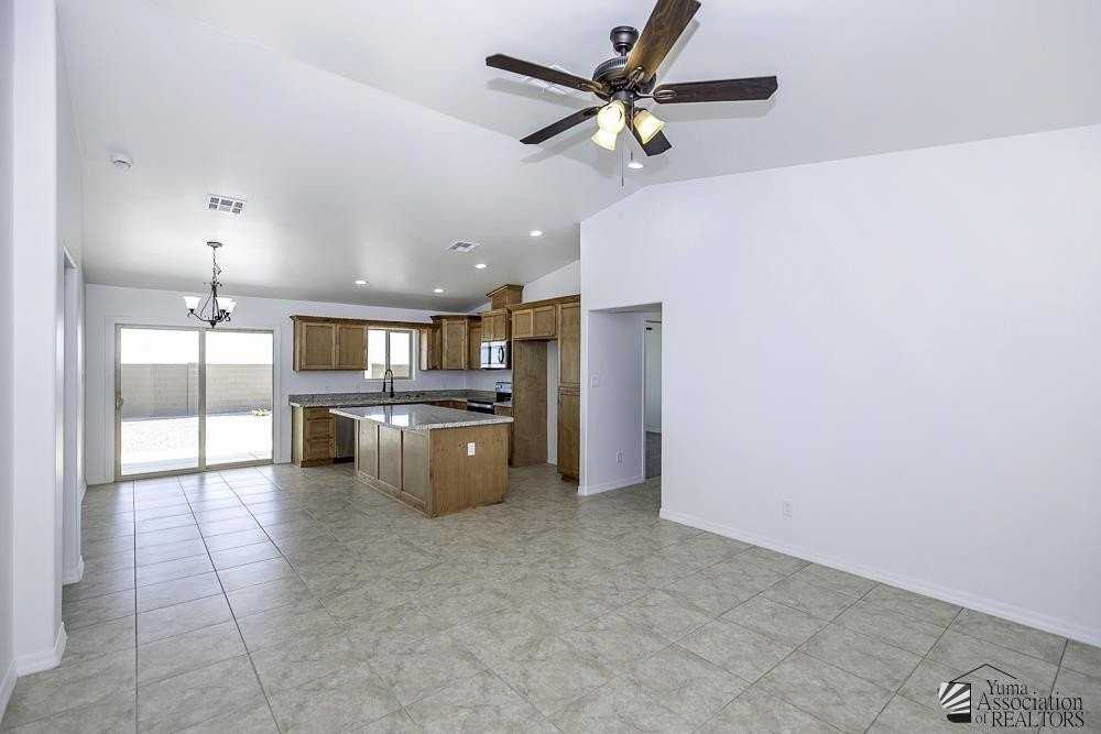 13426 S Scott Ave - Photo 5 of 31