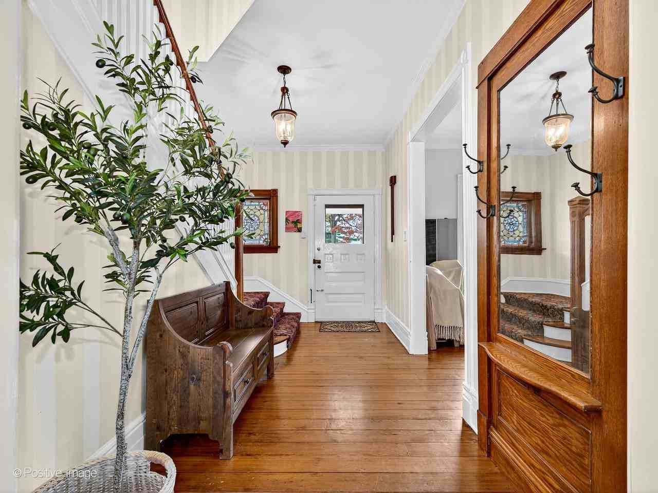 4206 Central Avenue - Photo 4 of 33